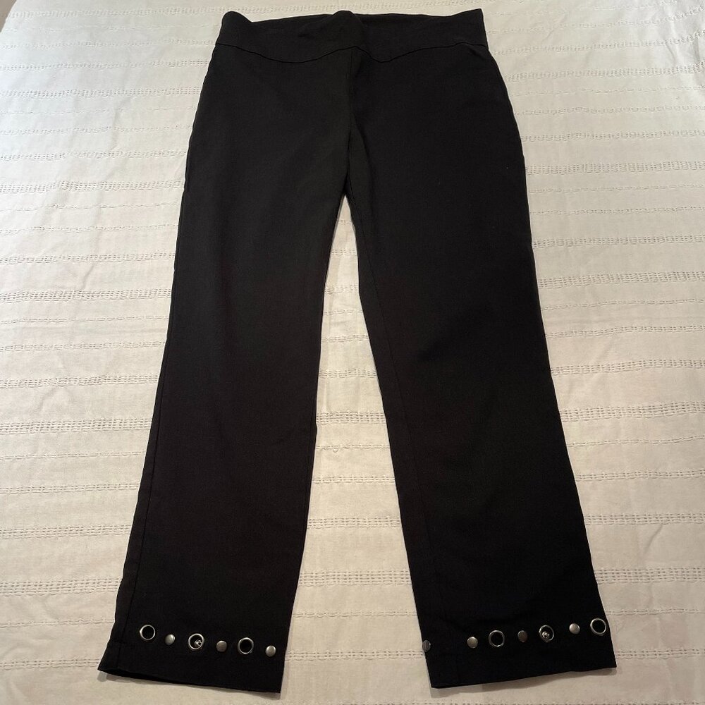 Black stretch capri pants with metal ankle detailing size L